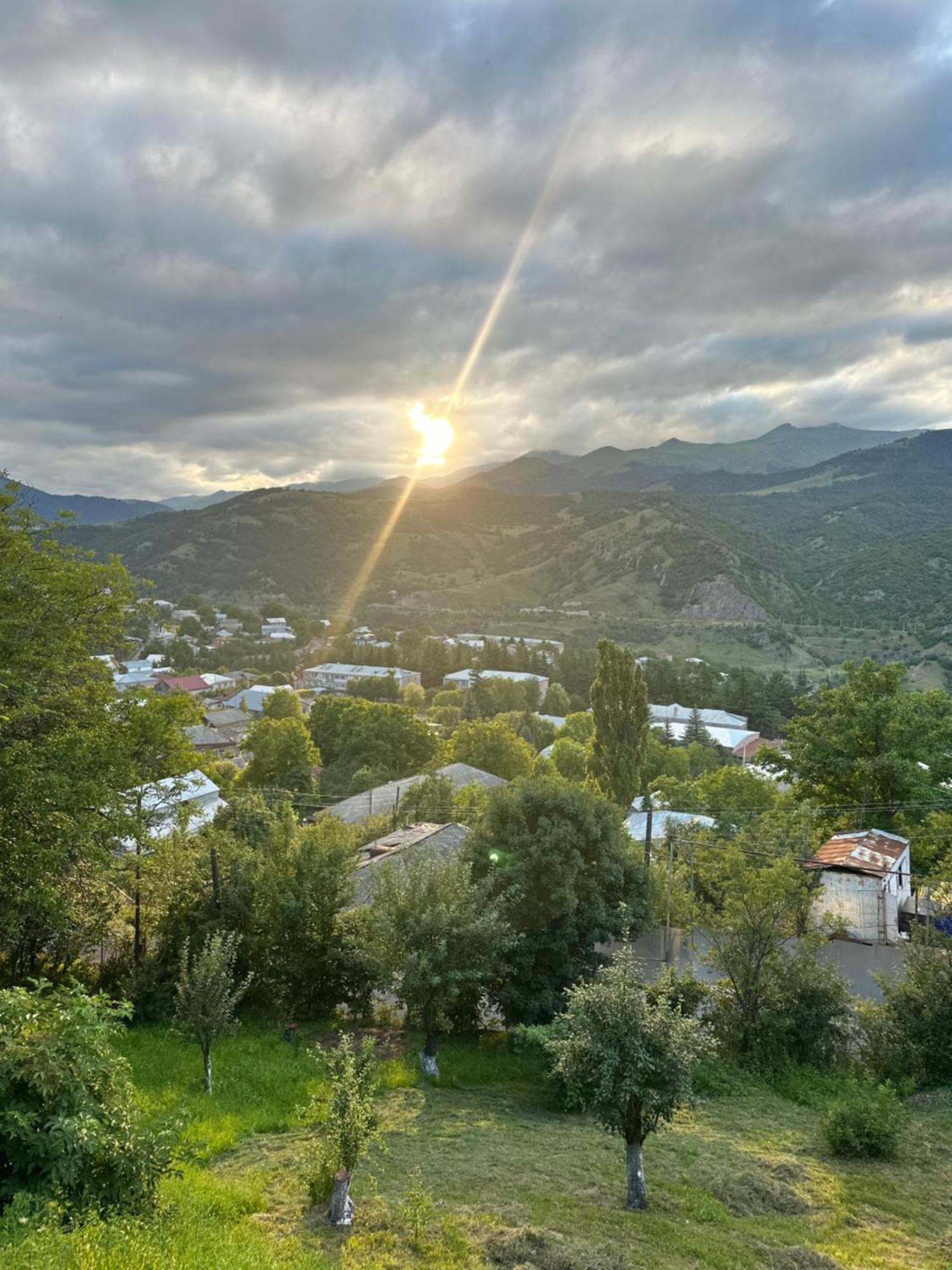 Deghceni Clubhouse Hotel Dilijan Exterior photo