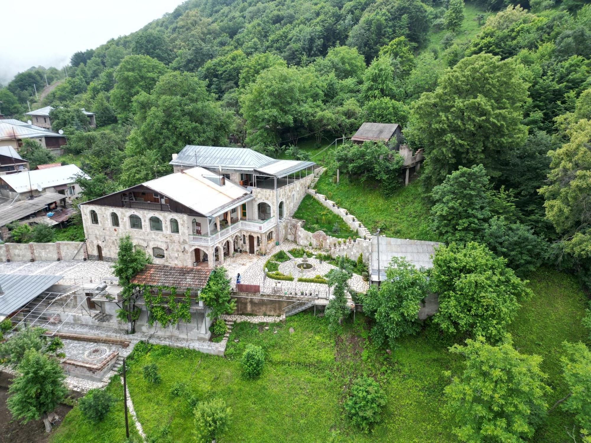 Deghceni Clubhouse Hotel Dilijan Exterior photo